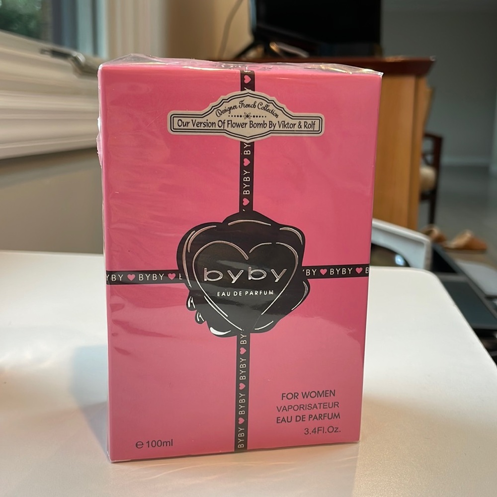 Floral designer inspired eau de parfum imported from France